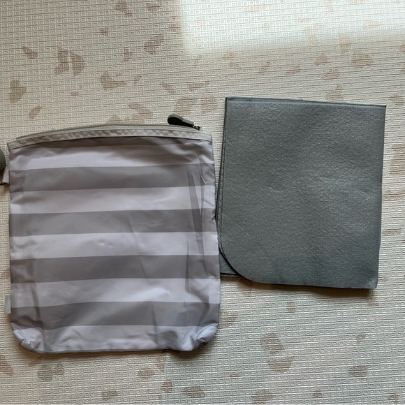 UBBI Changing Mat - Picture 4 of 5